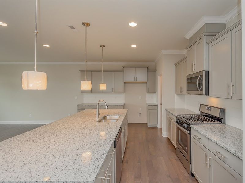 305 Fenella Dr #52, Raleigh, NC 27606