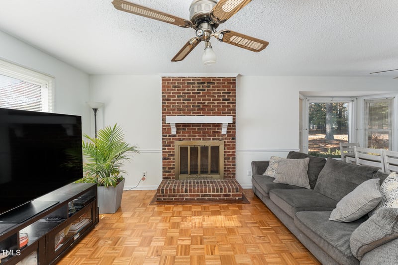 305 Forest Ln, Wendell, NC 27591
