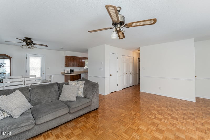 305 Forest Ln, Wendell, NC 27591