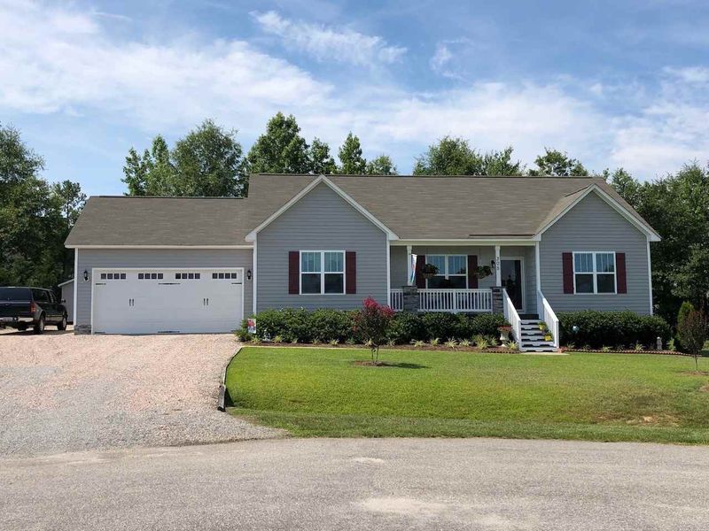 305 Gennessee Dr, Zebulon, NC 27597