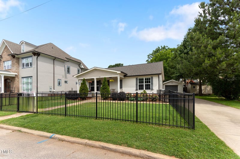 305 Georgetown Rd, Raleigh, NC 27608