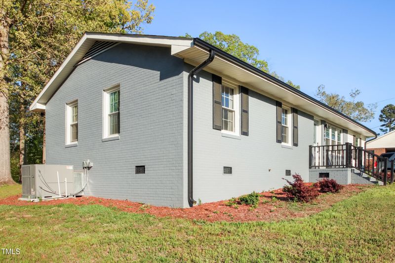 305 Gillis Rd, Roxboro, NC 27574
