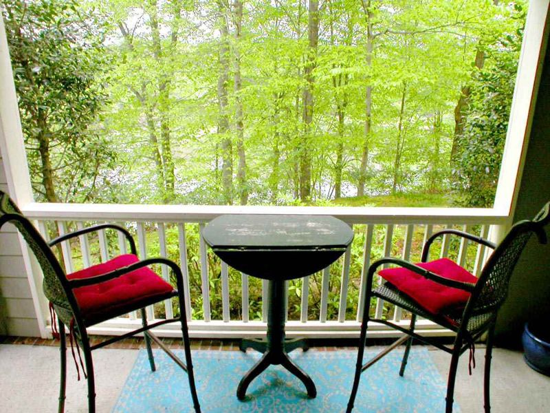 305 Glen Echo Ln #A, Cary, NC 27518