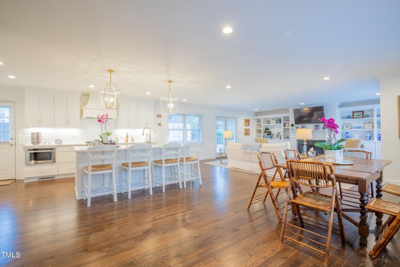 305 Glen Valley Dr, Raleigh, NC 27609