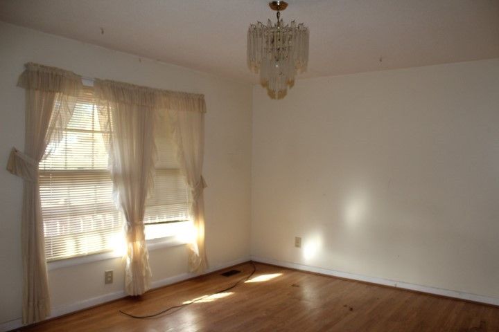 305 Golf Course Dr, Raleigh, NC 27610
