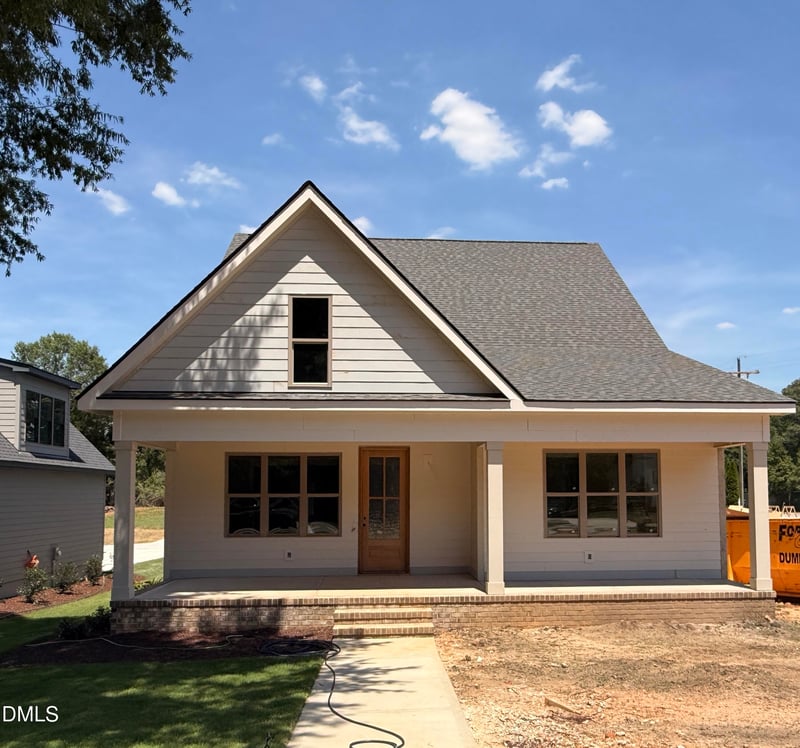 305 Grigsby Ave, Holly Springs, NC 27540