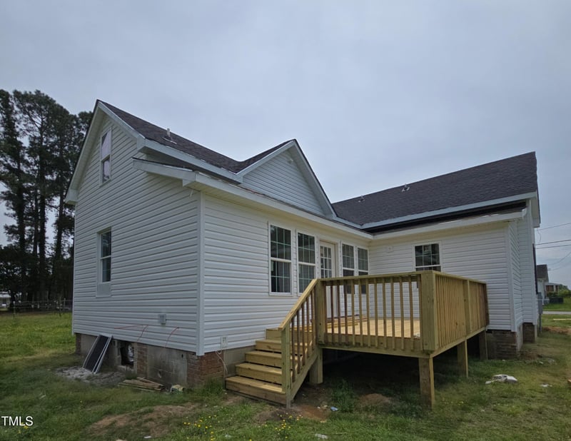 305 Harnett St, Benson, NC 27504