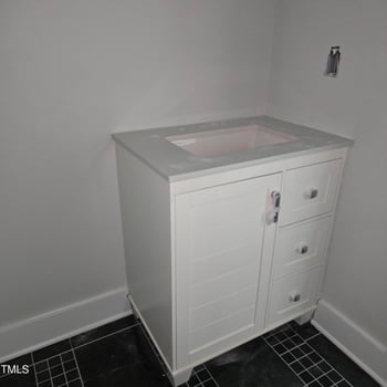 305 Harnett St, Benson, NC 27504