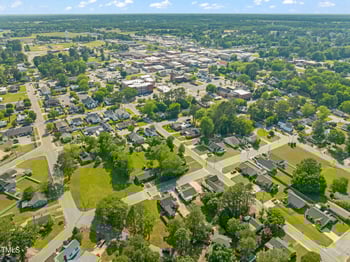 305 Holmes St, Benson, NC 27504