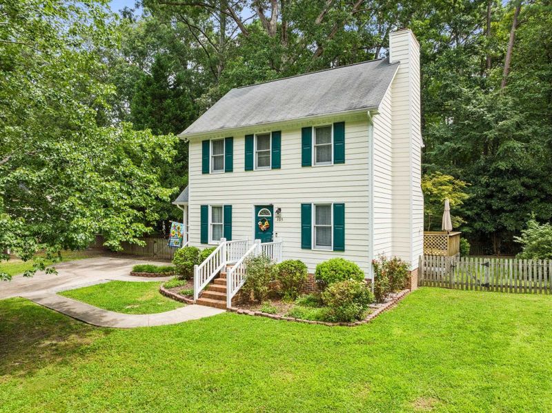 305 Indian Spring Dr, Knightdale, NC 27545