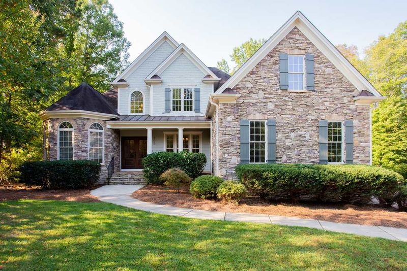 305 Josiah Dr, Clayton, NC 27527