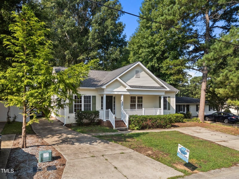 305 Justice Heights St, Apex, NC 27502