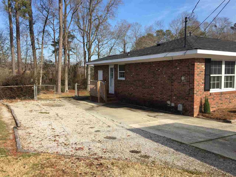 305 King Arthur Trl, Garner, NC 27529