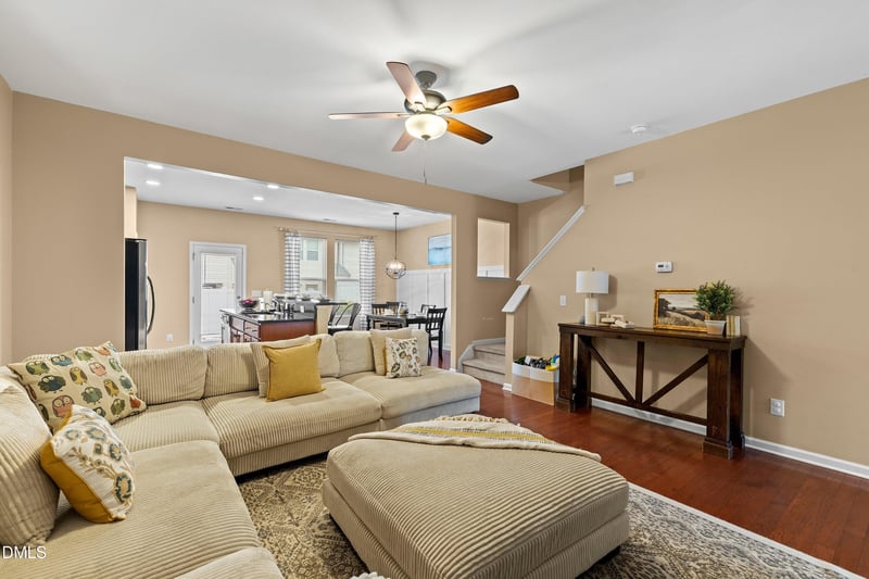 305 Leighann Ridge Ln, Rolesville, NC 27571