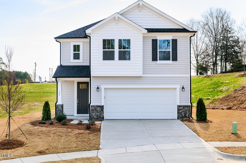 305 Little Creek Dr, Lillington, NC 27546