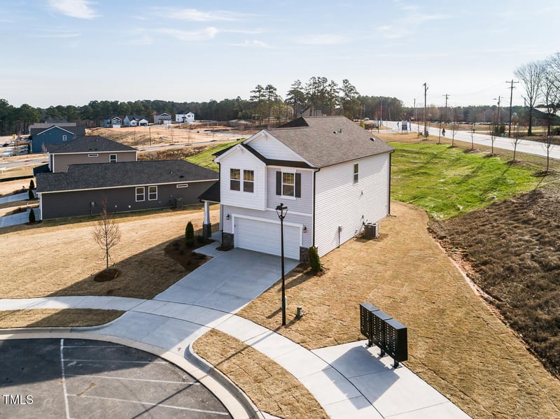 305 Little Creek Dr, Lillington, NC 27546