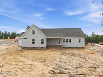 305 Mace St, Sanford, NC 27332