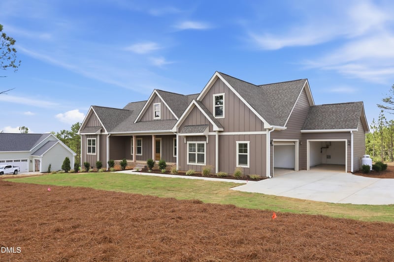 305 Mace St, Sanford, NC 27332