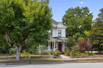 305 Main St, Louisburg, NC 27549