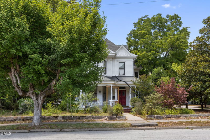 305 Main St, Louisburg, NC 27549