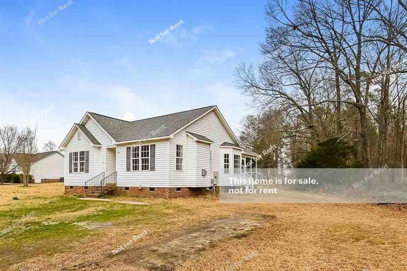 305 Melanie Ct, Clayton, NC 27520