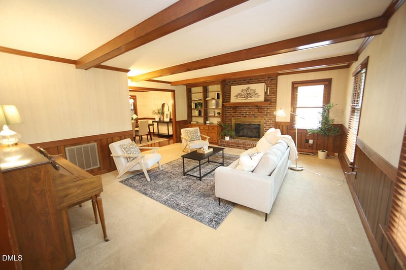 305 Melanie Ln, Cary, NC 27511