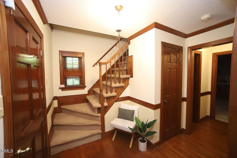 305 Melanie Ln, Cary, NC 27511