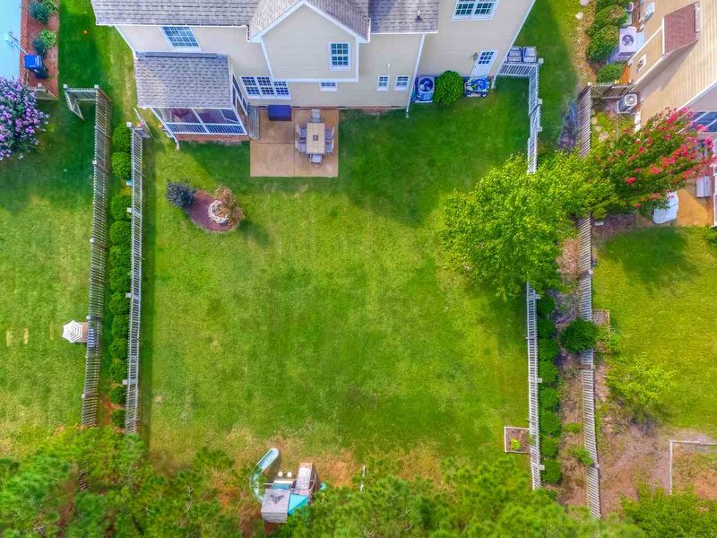 305 Middlecrest Way, Holly Springs, NC 27540