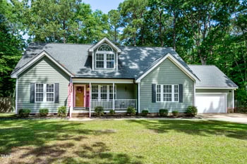 305 Monterey Ct, Benson, NC 27504