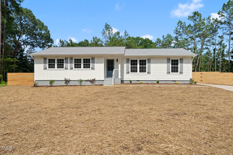 305 Montreal Ct, Cary, NC 27511