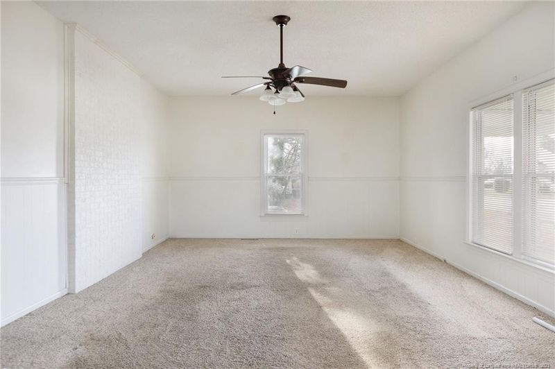 305 E Morgan St, Benson, NC 27504