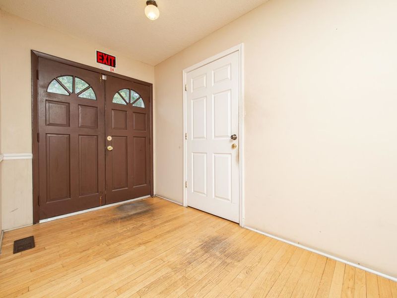305 Myrtle Dr, Selma, NC 27576