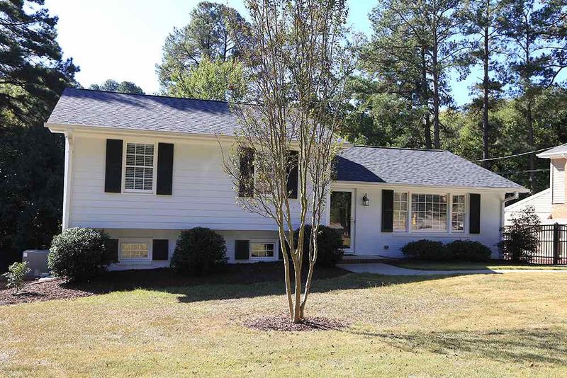305 Northfield Dr, Raleigh, NC 27609