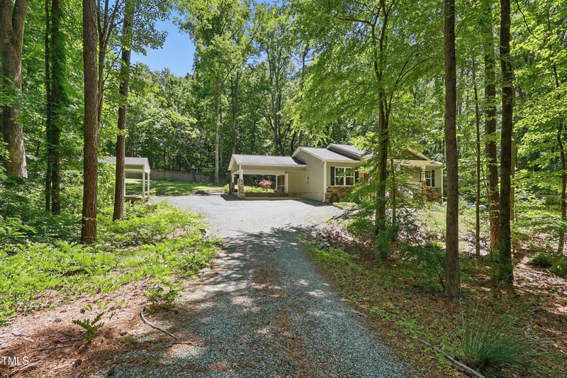 305 Old School Rd, Chapel Hill, NC 27516