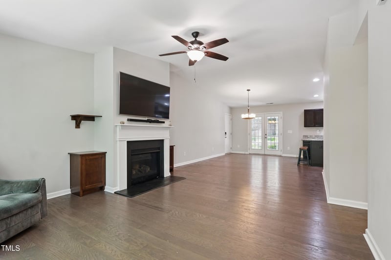 305 Old School Rd, Chapel Hill, NC 27516