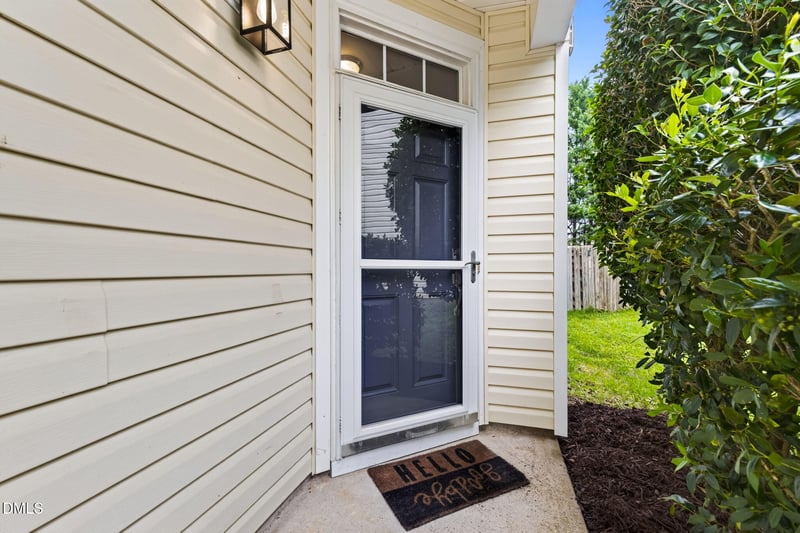 305 Palmdale Ct, Holly Springs, NC 27540