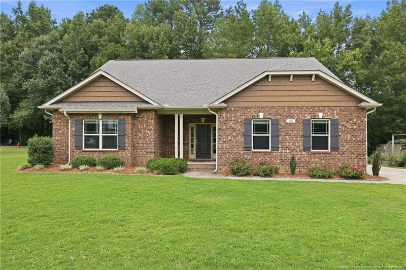 305 Planters Ln, Coats, NC 27521