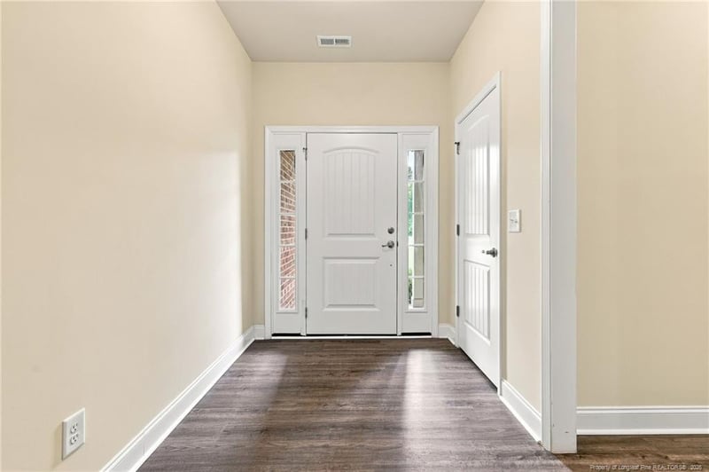 305 Planters Ln, Coats, NC 27521