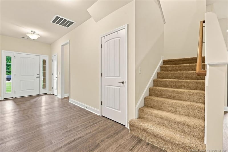 305 Planters Ln, Coats, NC 27521