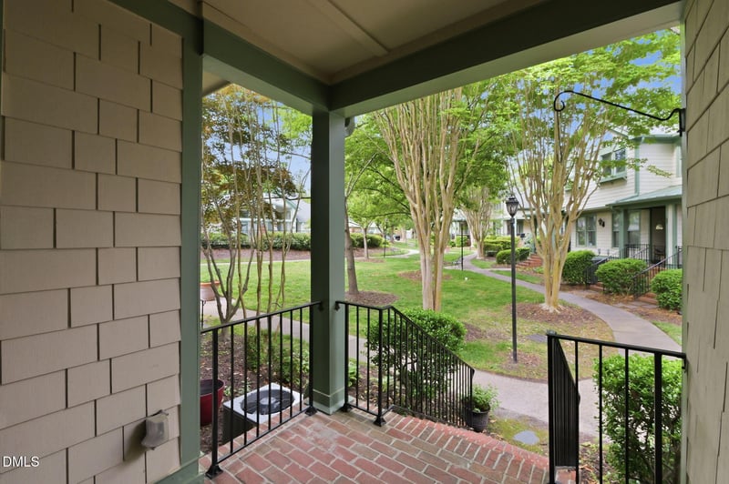 305 Presque Isle Ln, Chapel Hill, NC 27514