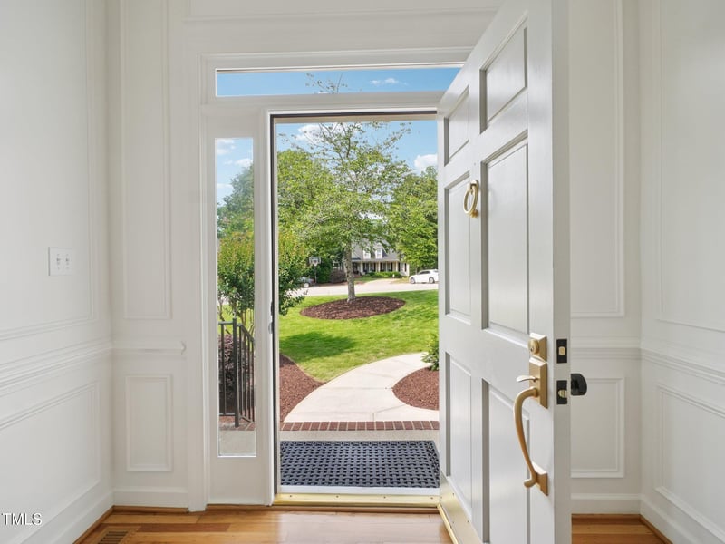 305 Promontory Point Dr, Cary, NC 27513