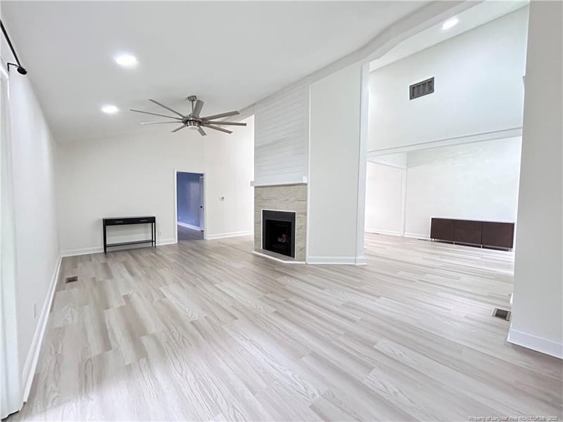 305 Reid Ct, Fayetteville, NC 28314
