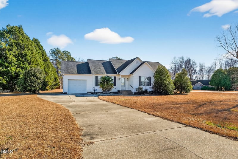 305 River Birch Rn, Coats, NC 27521