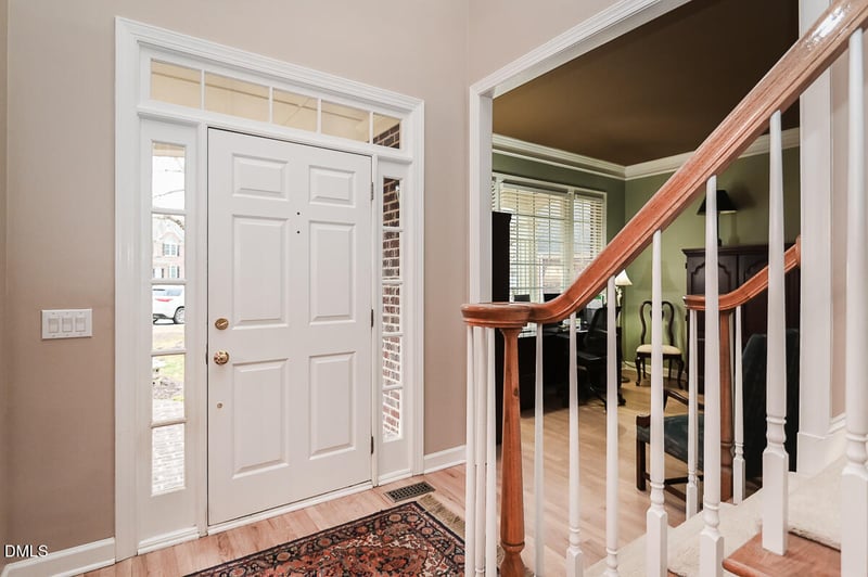 305 Sawgrass Ct, Mebane, NC 27302