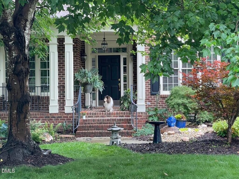 305 Sawgrass Ct, Mebane, NC 27302