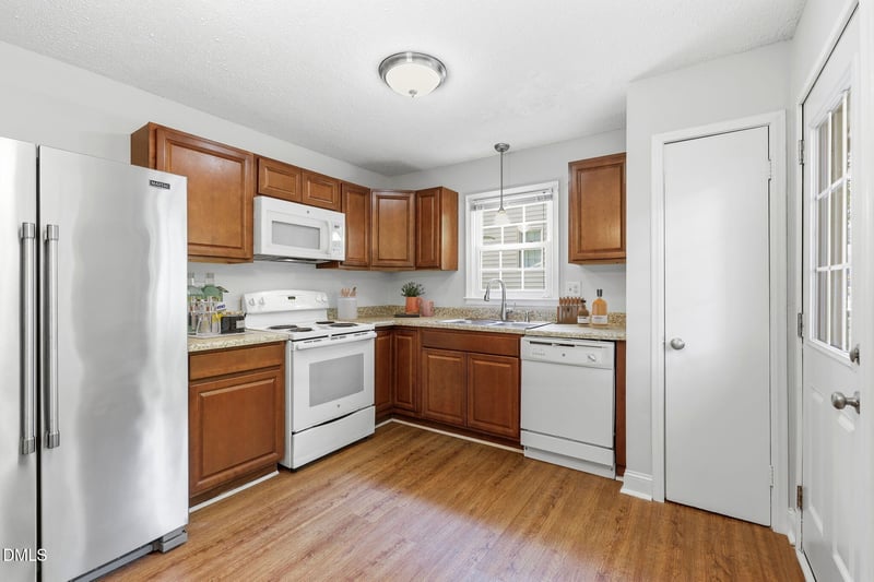 305 Sawmill Rd, Raleigh, NC 27615