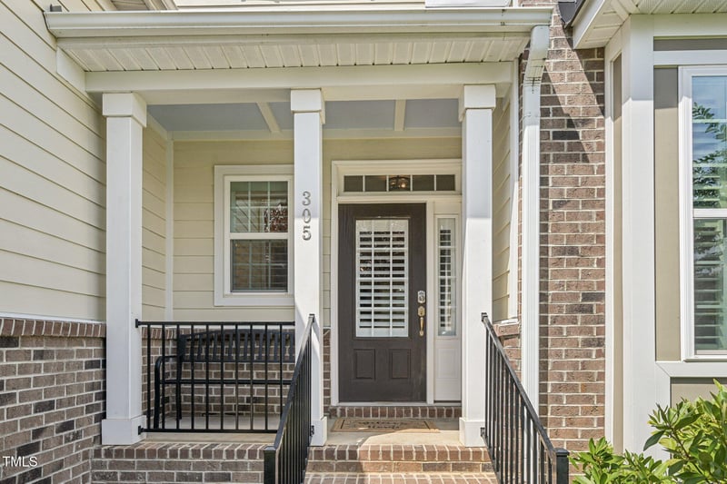 305 Springhurst Ln, Cary, NC 27511