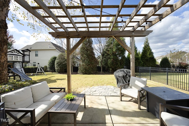 305 Springtime Fields Ln, Wake Forest, NC 27587
