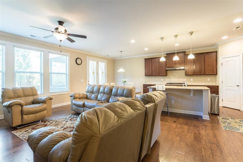 305 Striped Maple Ct, Apex, NC 27539