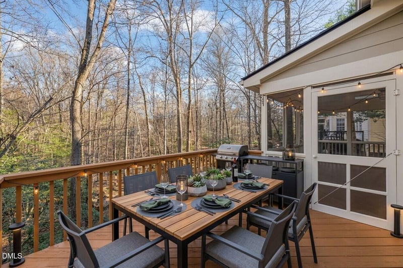 305 Sunset Grove Dr, Holly Springs, NC 27540